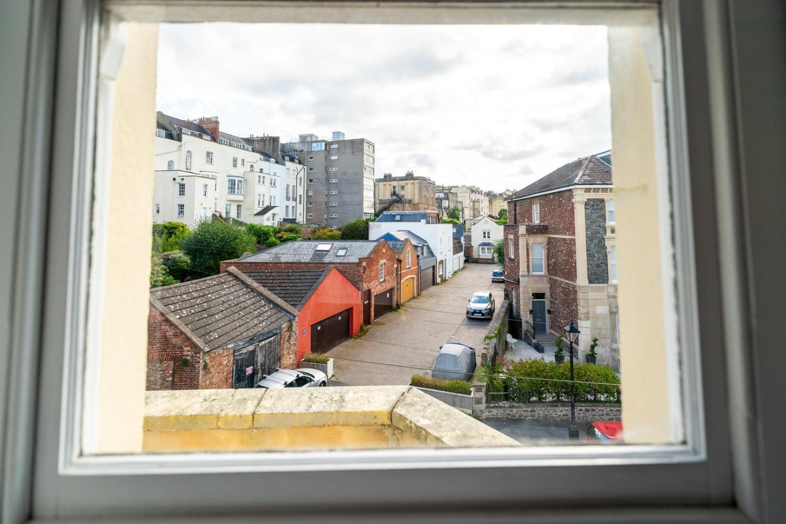 Cohost Partners | 4br/2ba | Free Parking | Wifi Gasthof Bristol
