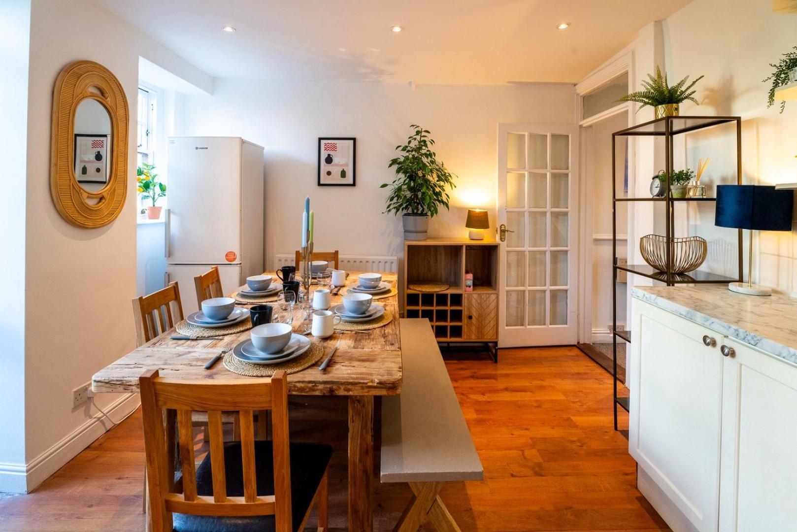 Cohost Partners | 4br/2ba | Free Parking | Wifi Maison d'hôtes